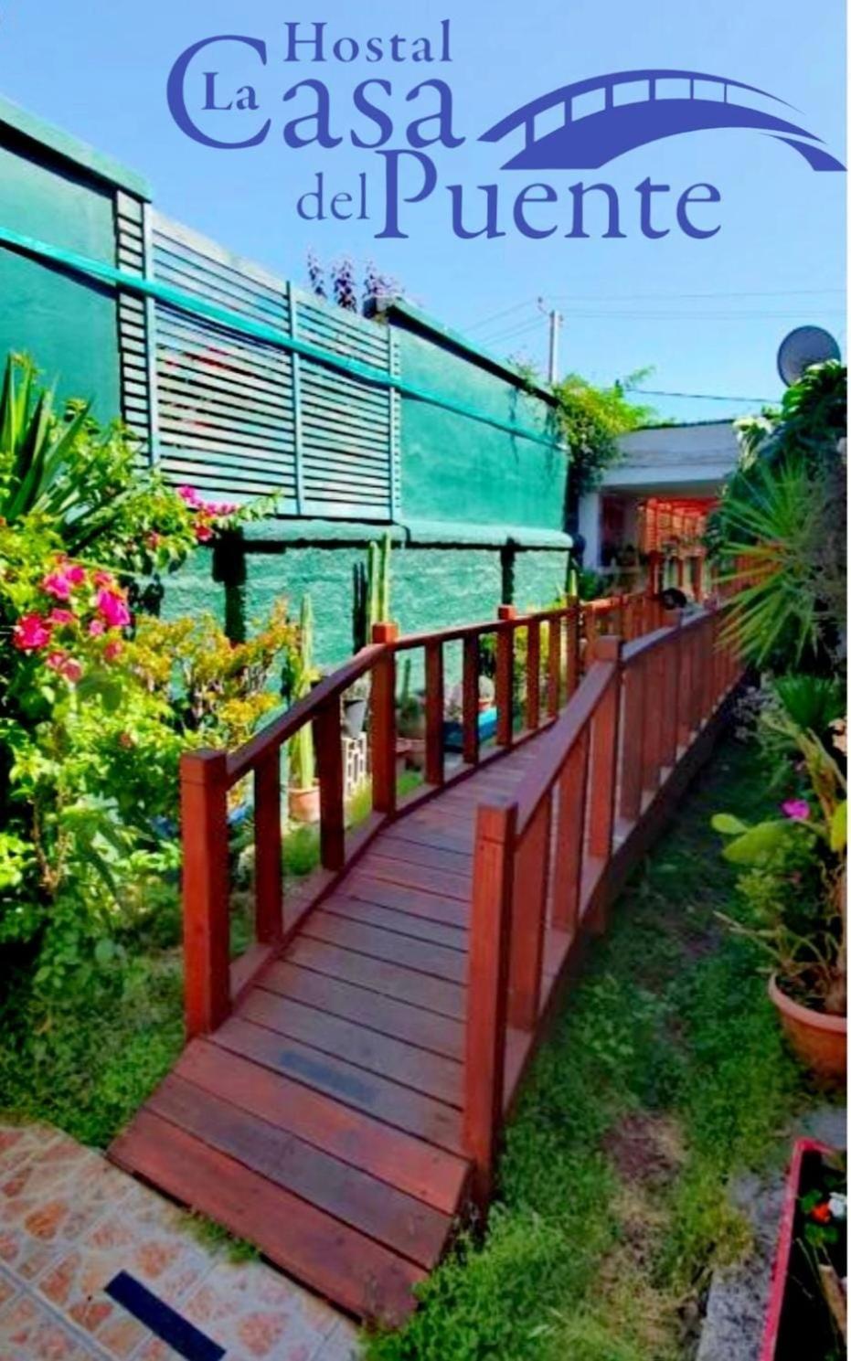 Hostal La Casa Del Puente Santiago Exterior photo